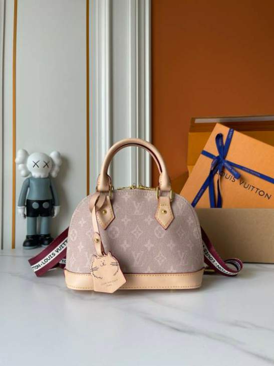 Picture of Louis Vuitton Handbags _SKUfw212202223fw
